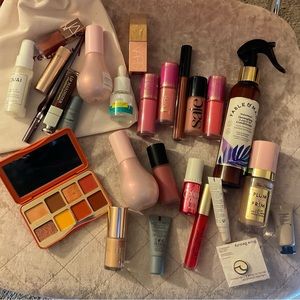 MAKEUP BUNDLE